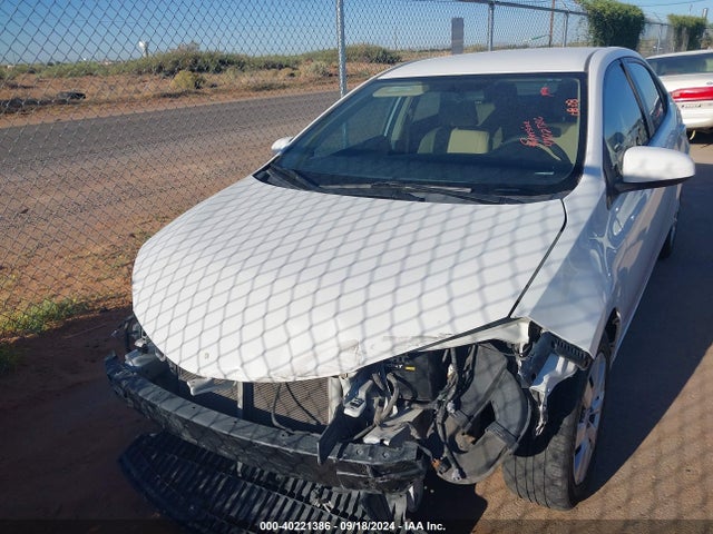 Toyota COROLLA LE 2016 5YFBURHE9GP558186 Image 12