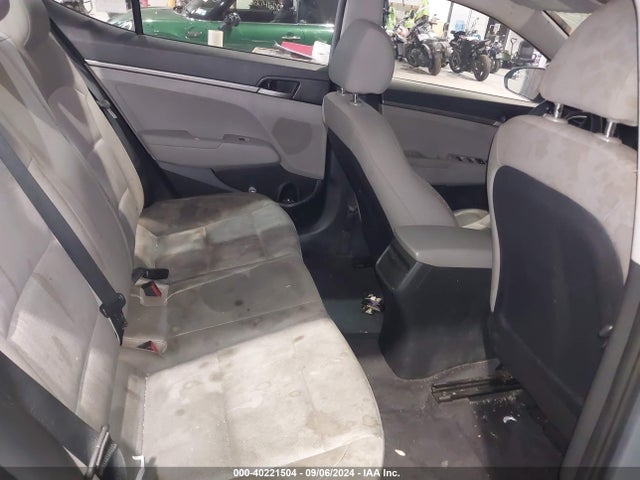 Hyundai ELANTRA SE 2017 5NPD74LF3HH199502 Image 8