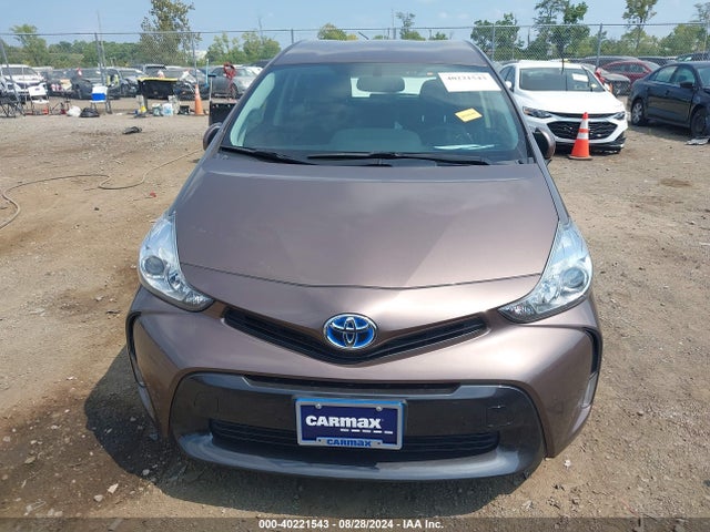 Toyota Prius V Four 2017 JTDZN3EU2HJ063807 Image 12