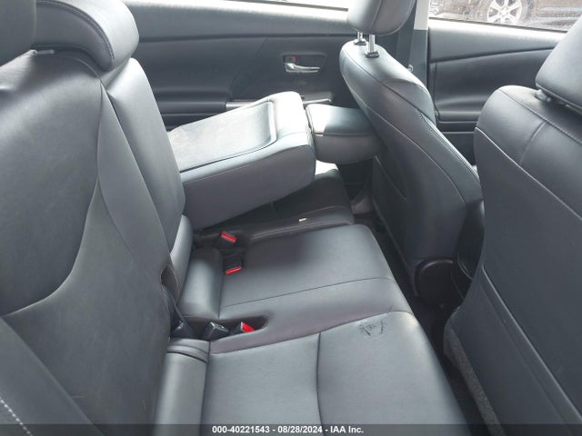 Toyota Prius V Four 2017 JTDZN3EU2HJ063807 Image 8