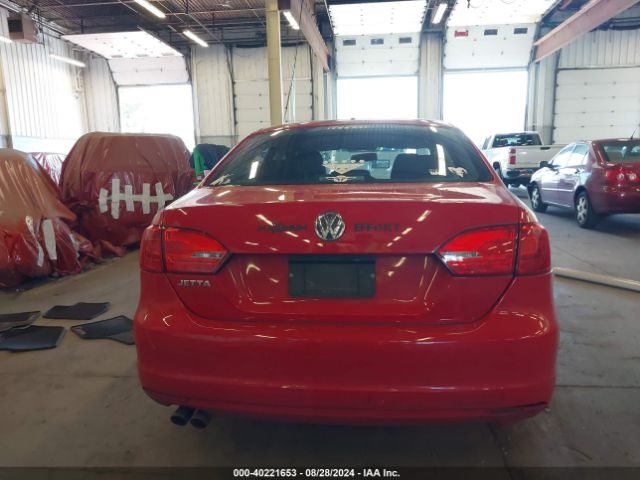 3VW2K7AJ8EM216408 Volkswagen Jetta 2.0l S