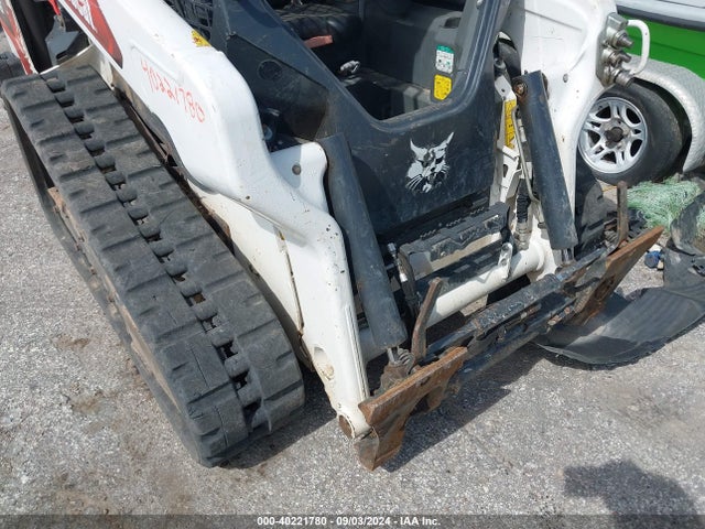 Auction sale of the 2022 Bobcat T66 Compact Track Loader, vin: B4SB23170, lot number: 40221780