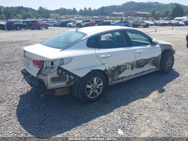 KNAGT4L35J5216060 KIA Optima Lx