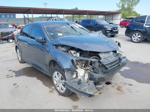 3VW2B7AJ3HM279128 auction archive image