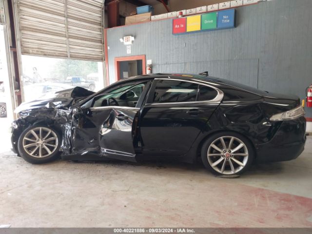 SAJWJ0FF4F8U68022 Jaguar Xf 3.0 Portfolio/3.0 Sport