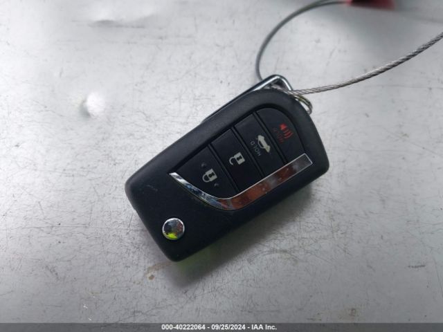 JTDEPRAE8LJ062583 Toyota COROLLA LE