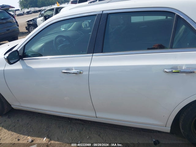 Chrysler 300C 2016 2C3CCAEG9GH147704 Image 14