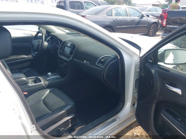 2C3CCAEG9GH147704 Chrysler 300C