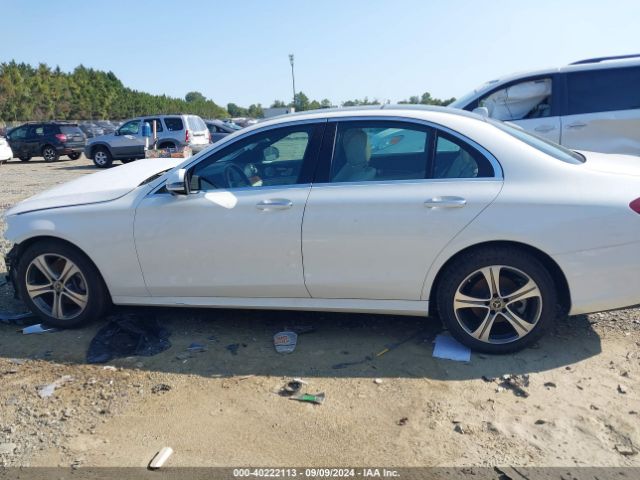 WDDZF4KBXKA570005 Mercedes-Benz E 300 4matic