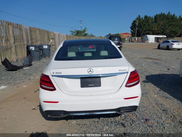 WDDZF4KBXKA570005 Mercedes-Benz E 300 4matic