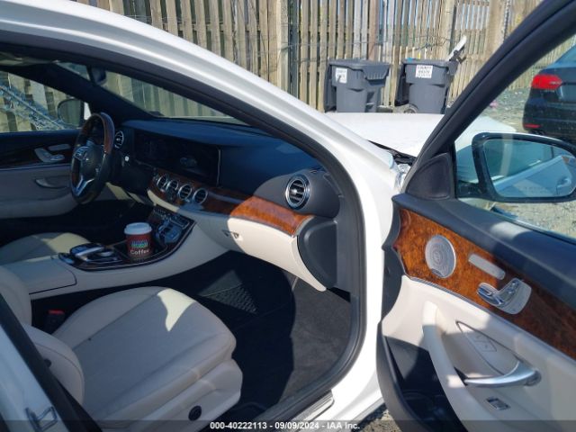 WDDZF4KBXKA570005 Mercedes-Benz E 300 4matic