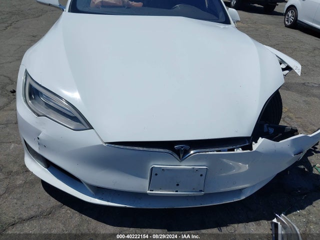 Tesla Model S 60/70/75/85 2016 5YJSA1E12GF157411 Image 11