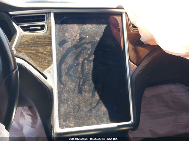 Tesla Model S 60/70/75/85 2016 5YJSA1E12GF157411 Image 17