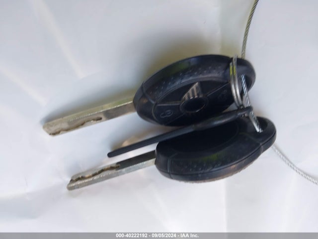 2005 MINI COOPER S WMWRE33425TD92560 Photo 10