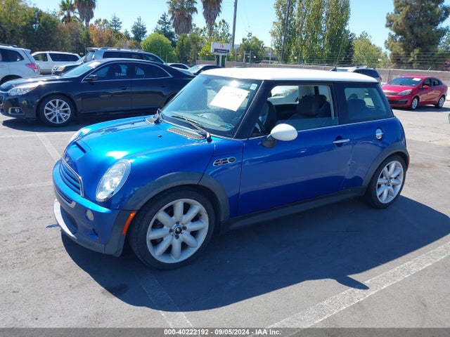2005 MINI COOPER S WMWRE33425TD92560 Photo 1