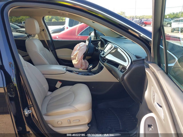 LRBFXESX5GD191008 Buick Envision Premium I
