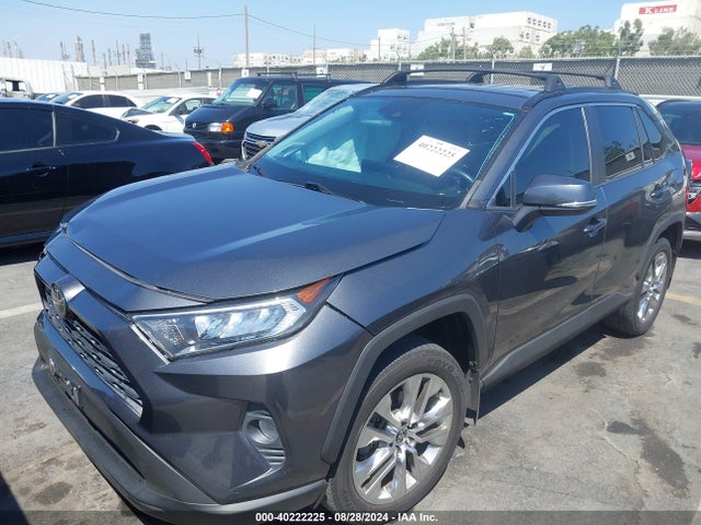Toyota Rav4 Xle Premium 2021 2T3C1RFV5MC140324 Image 2