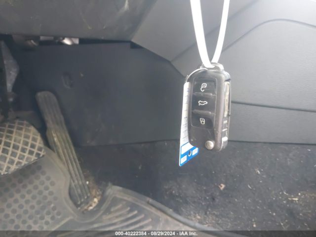 3VWD17AJ2JM239124 Volkswagen Jetta 1.8t Se Sport
