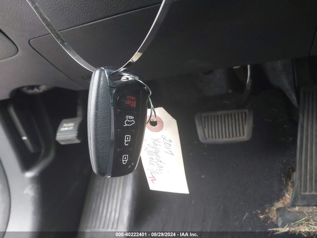 Hyundai Santa Fe Se Ultimate 2017 KM8SRDHF5HU219728 Image 11