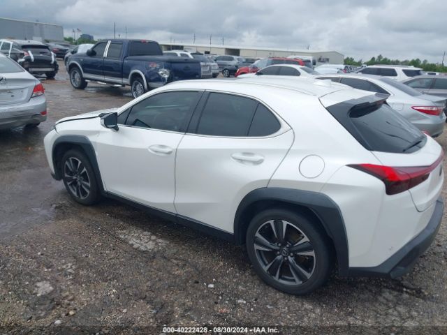 JTHX3JBH6L2023112 Lexus UX 200