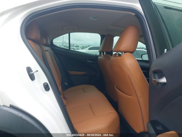 JTHX3JBH6L2023112 Lexus UX 200