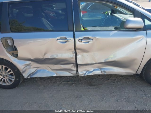 5TDYK3DC0GS721381 Toyota Sienna Xle Premium 8 Passenger