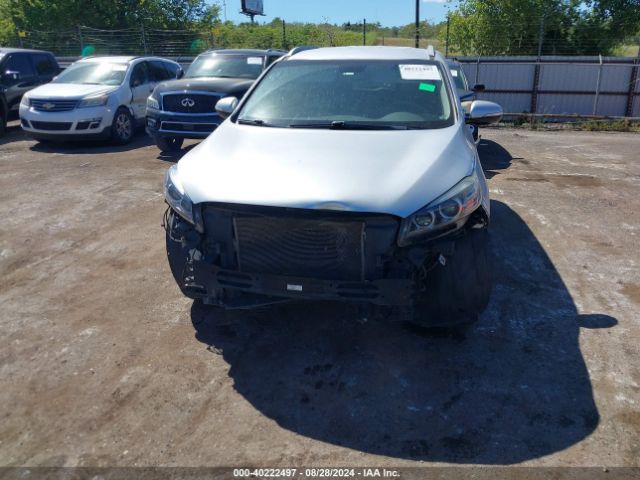 5XYPG4A5XJG394663 KIA Sorento 3.3l Lx