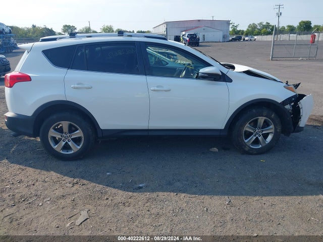 Toyota Rav4 Xle 2015 JTMRFREV5FJ029558 Image 13