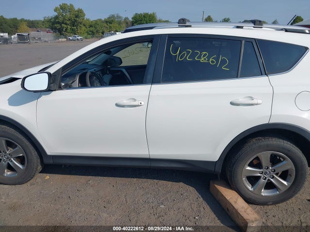Toyota Rav4 Xle 2015 JTMRFREV5FJ029558 Image 14