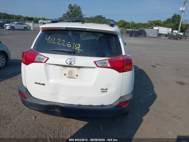 Toyota Rav4 Xle 2015 JTMRFREV5FJ029558 Image 16