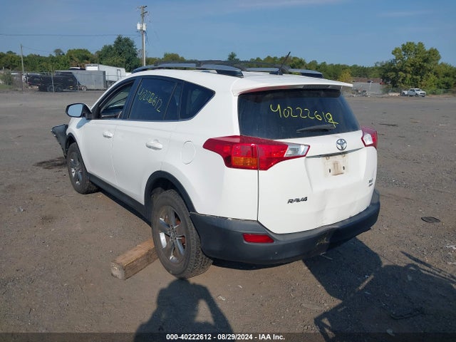 Toyota Rav4 Xle 2015 JTMRFREV5FJ029558 Image 3
