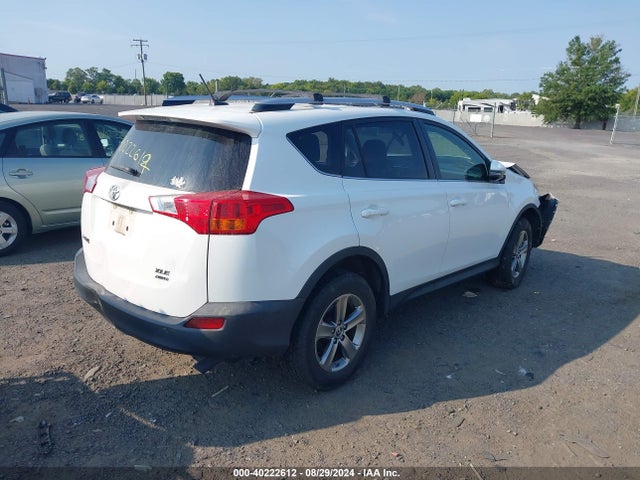 Toyota Rav4 Xle 2015 JTMRFREV5FJ029558 Image 4