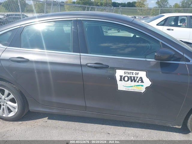 40222676 :رقم المزاد ، 1C3CCCAB5HN512183 vin ، 2017 Chrysler 200 Limited مزاد بيع
