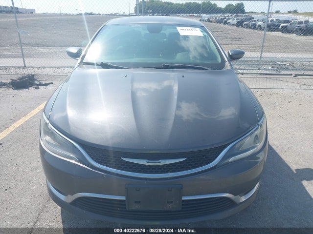 40222676 :رقم المزاد ، 1C3CCCAB5HN512183 vin ، 2017 Chrysler 200 Limited مزاد بيع