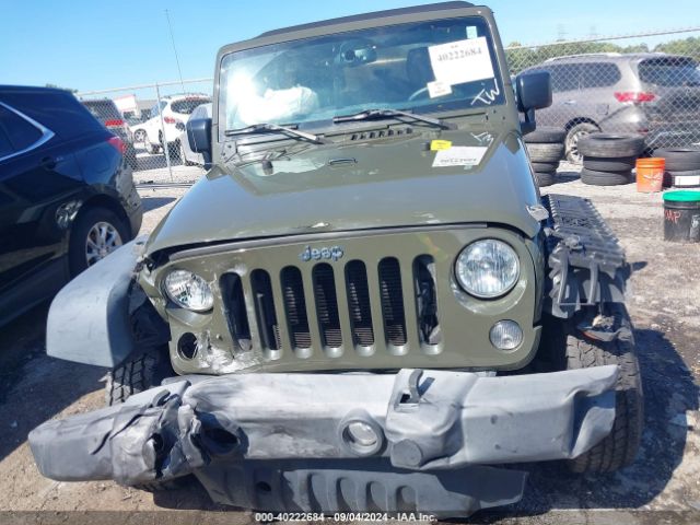 1C4BJWDG6GL142717 Jeep Wrangler Unlimited Sport