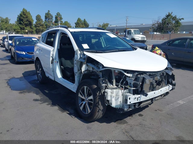 Toyota Rav4 Xle 2017 2T3WFREV4HW386947 головне зображення
