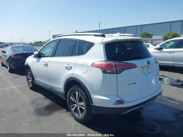 Toyota Rav4 Xle 2017 2T3WFREV4HW386947 Image 3