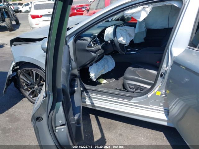 4T1B61HKXJU513605 Toyota CAMRY XSE