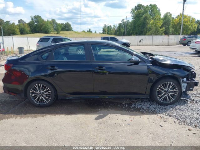 3KPF54AD7PE625906 KIA Forte Gt-line