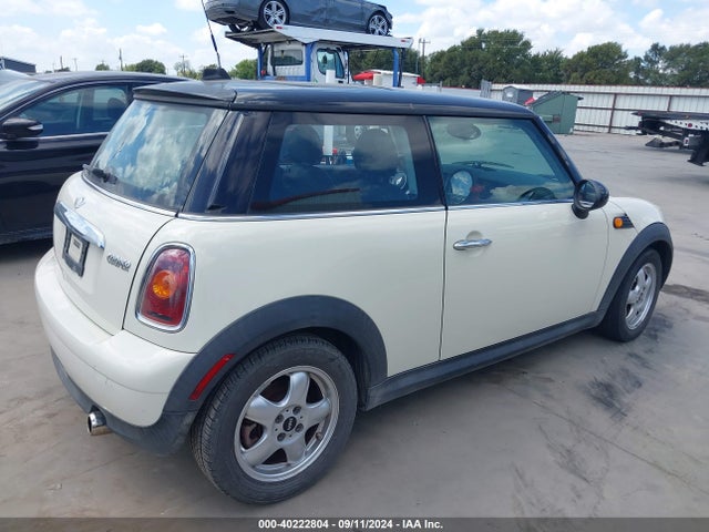 2007 MINI COOPER WMWMF33547TT55834 Photo 3