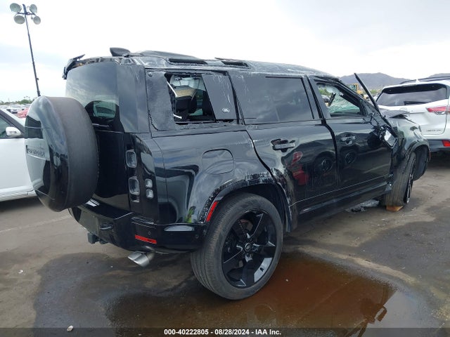 SALEBEEE8R2271898 Land Rover Defender 110 P525 V8