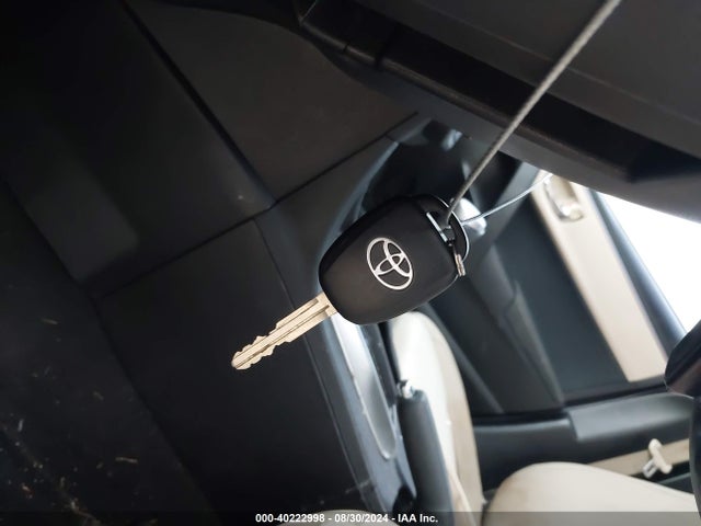 Toyota COROLLA LE 2016 5YFBURHE0GP506624 Image 11