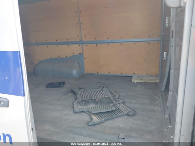1N6BF0KY8FN801696 Nissan Nv Cargo Nv2500 Hd Sv V6