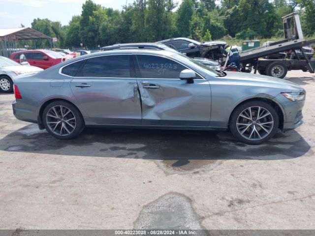 LVY982MK3JP018792 Volvo S90 T5 Momentum