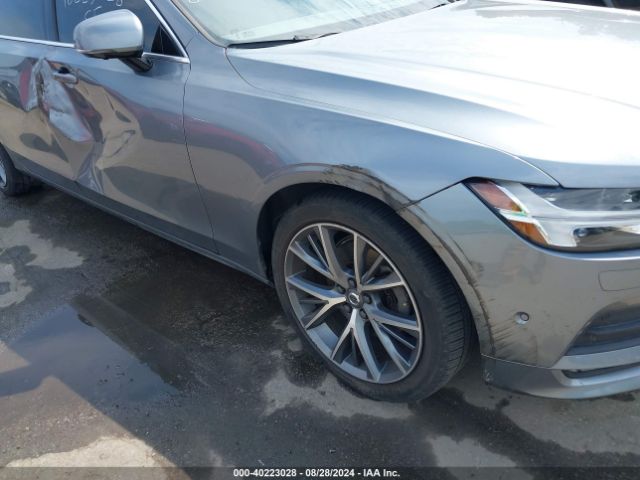 LVY982MK3JP018792 Volvo S90 T5 Momentum