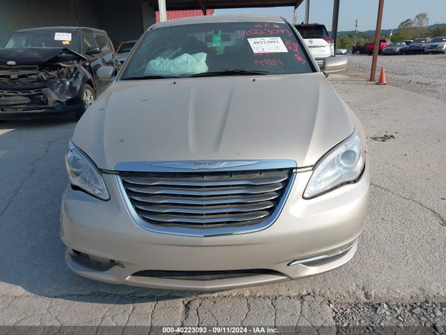 1C3CCBAG7EN149984 Chrysler 200 LX