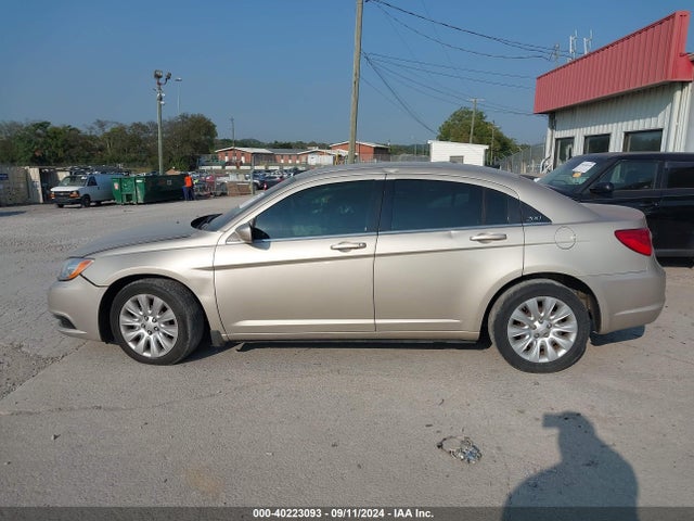 Chrysler 200 LX 2014 1C3CCBAG7EN149984 Image 14