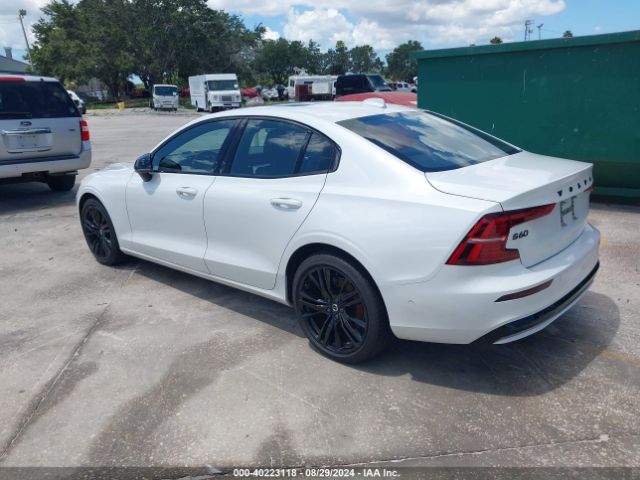 7JRL12TH5RG305135 Volvo S60 B5 Plus Black Edition