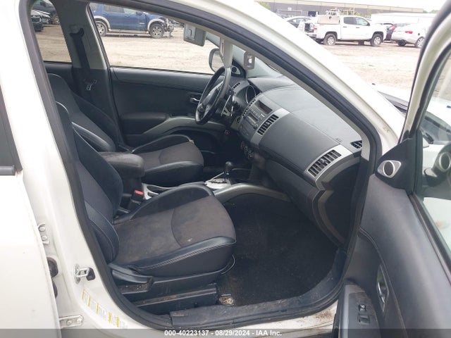 2011 MITSUBISHI OUTLANDER JA4JT3AW5BU032139 Photo 4