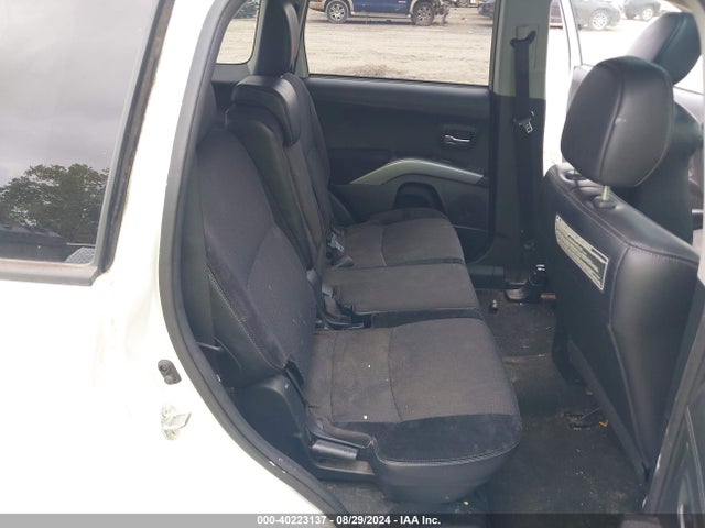 2011 MITSUBISHI OUTLANDER JA4JT3AW5BU032139 Photo 7